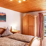 Haus Niklos - Waldeck * 그라이나우